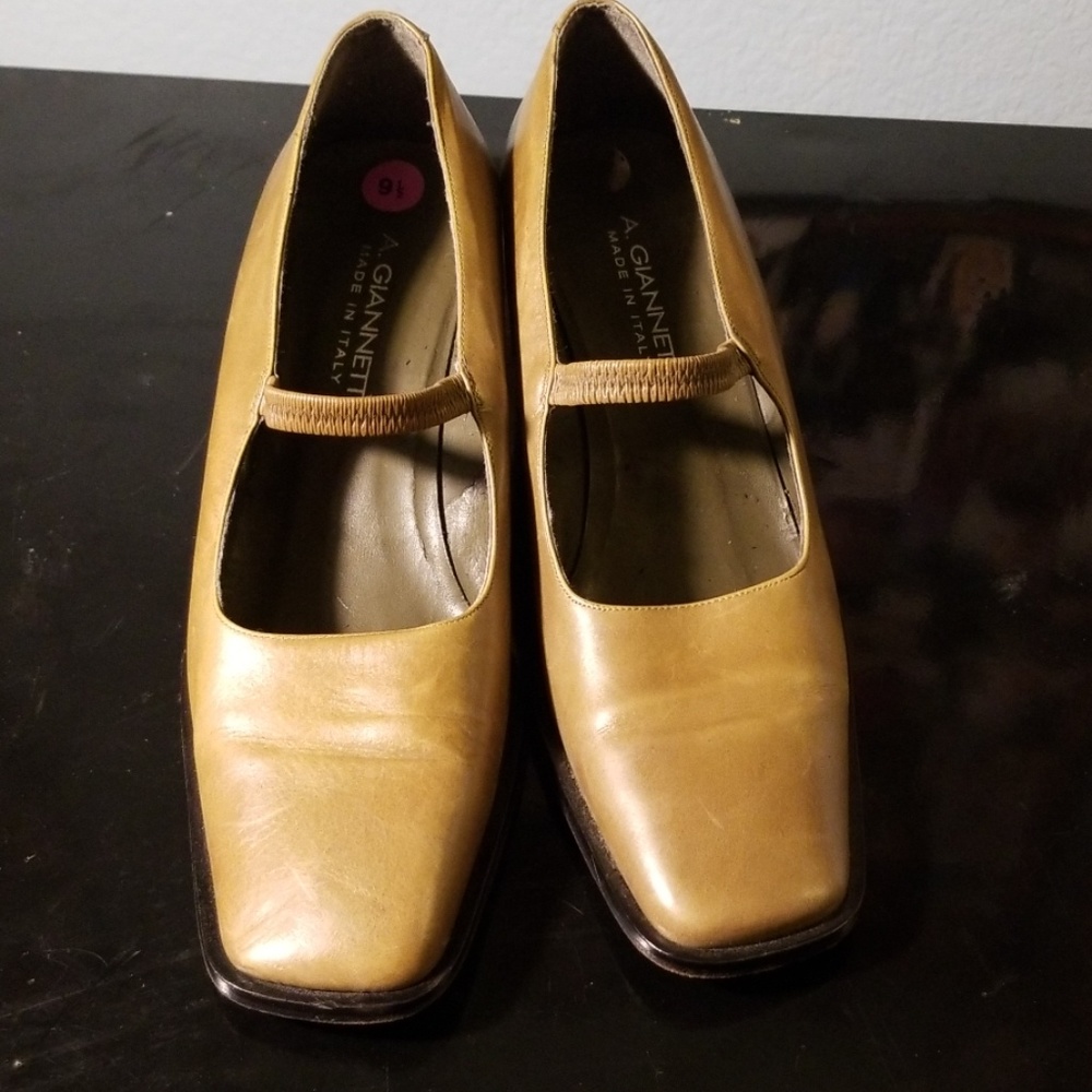 A. Giannetti mary jane